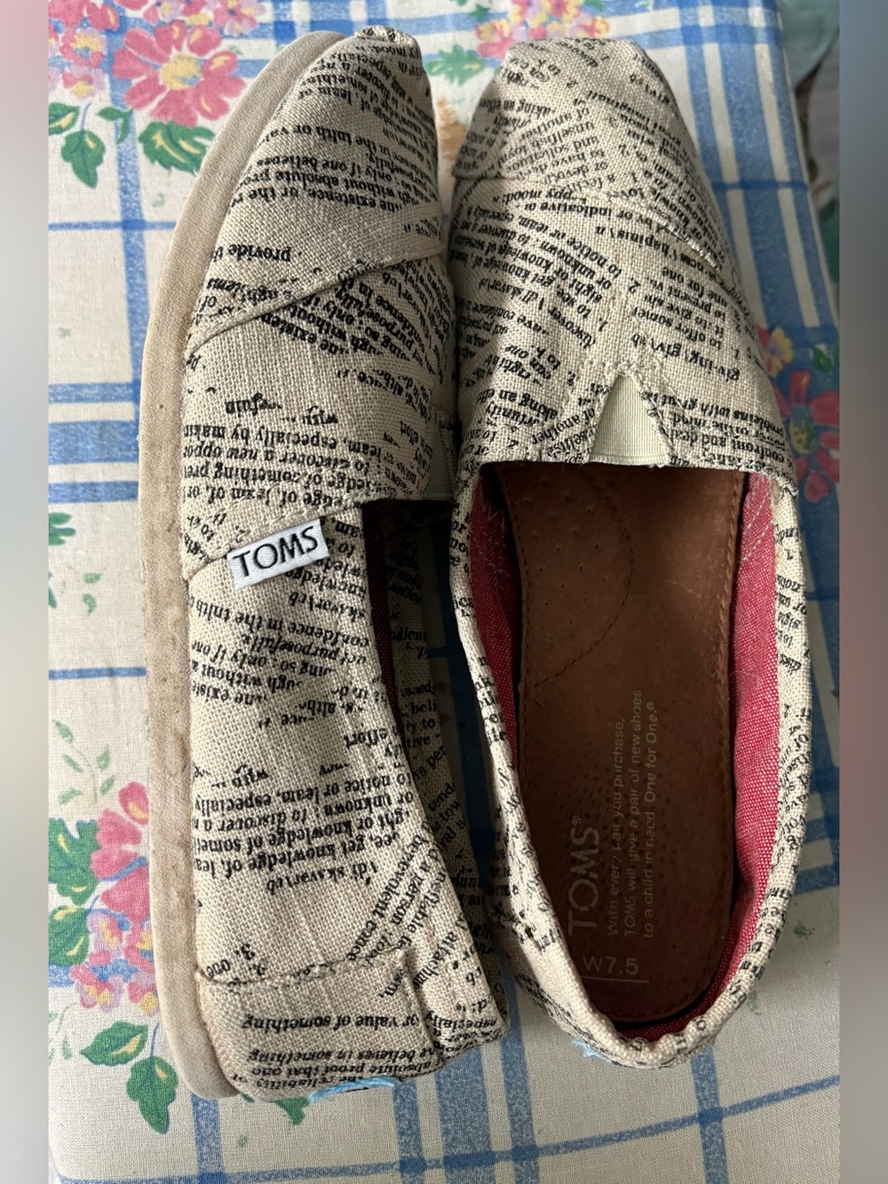 TOMS Women's Beige Newspaper Print Canvas Slip-Ons 7.5